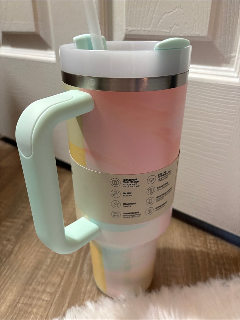 New Stanley FlowState Quencher H20 Tumbler - Picture 7 of 12